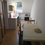 Apartamento U Máchova Jezera - - Ludmila Grulišová *