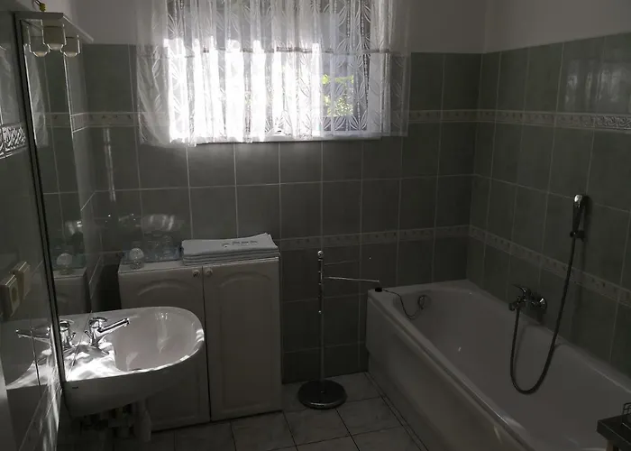 Apartmán U Máchova Jezera - - Ludmila Grulišová